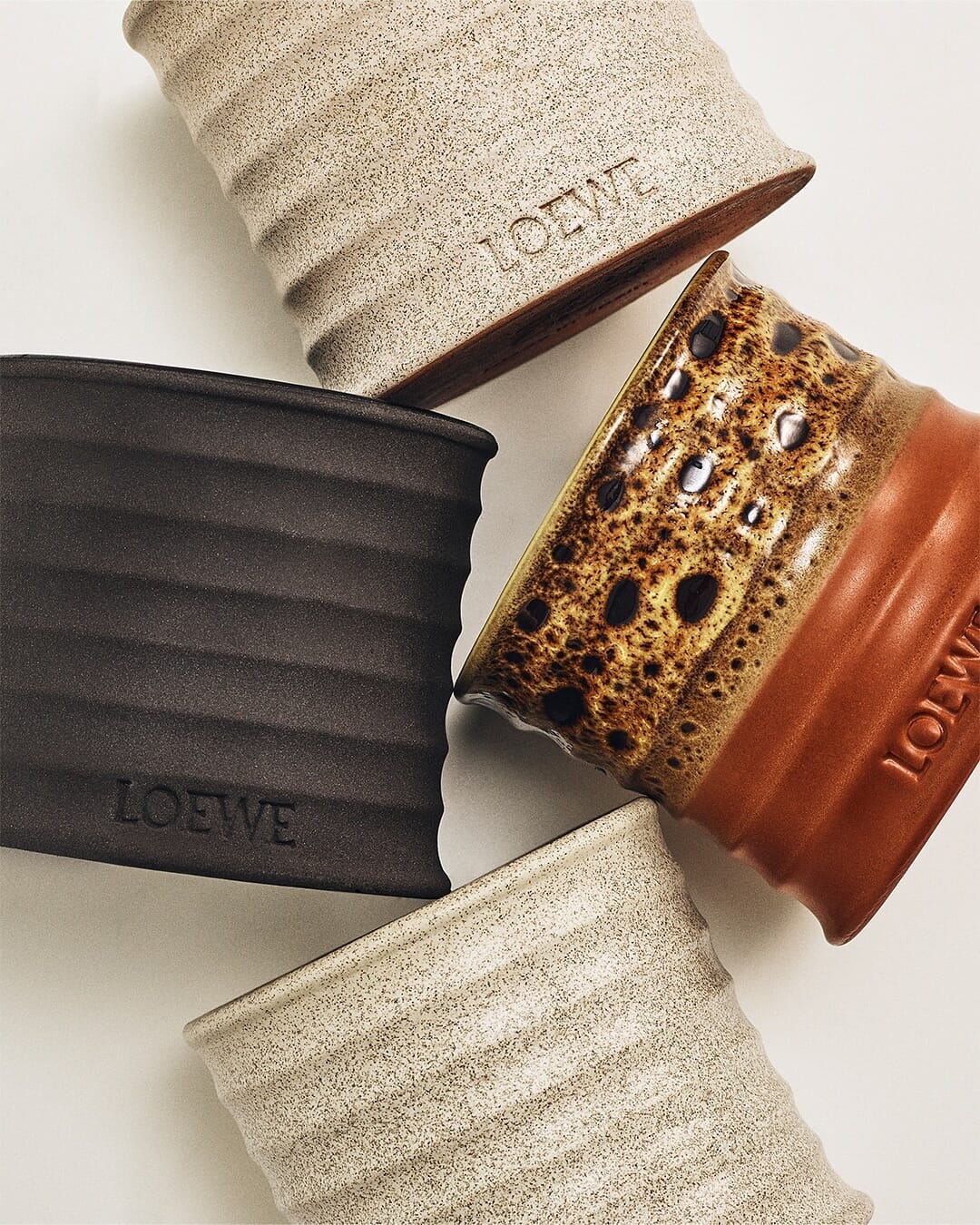 LOEWE: Mimosa scented candle