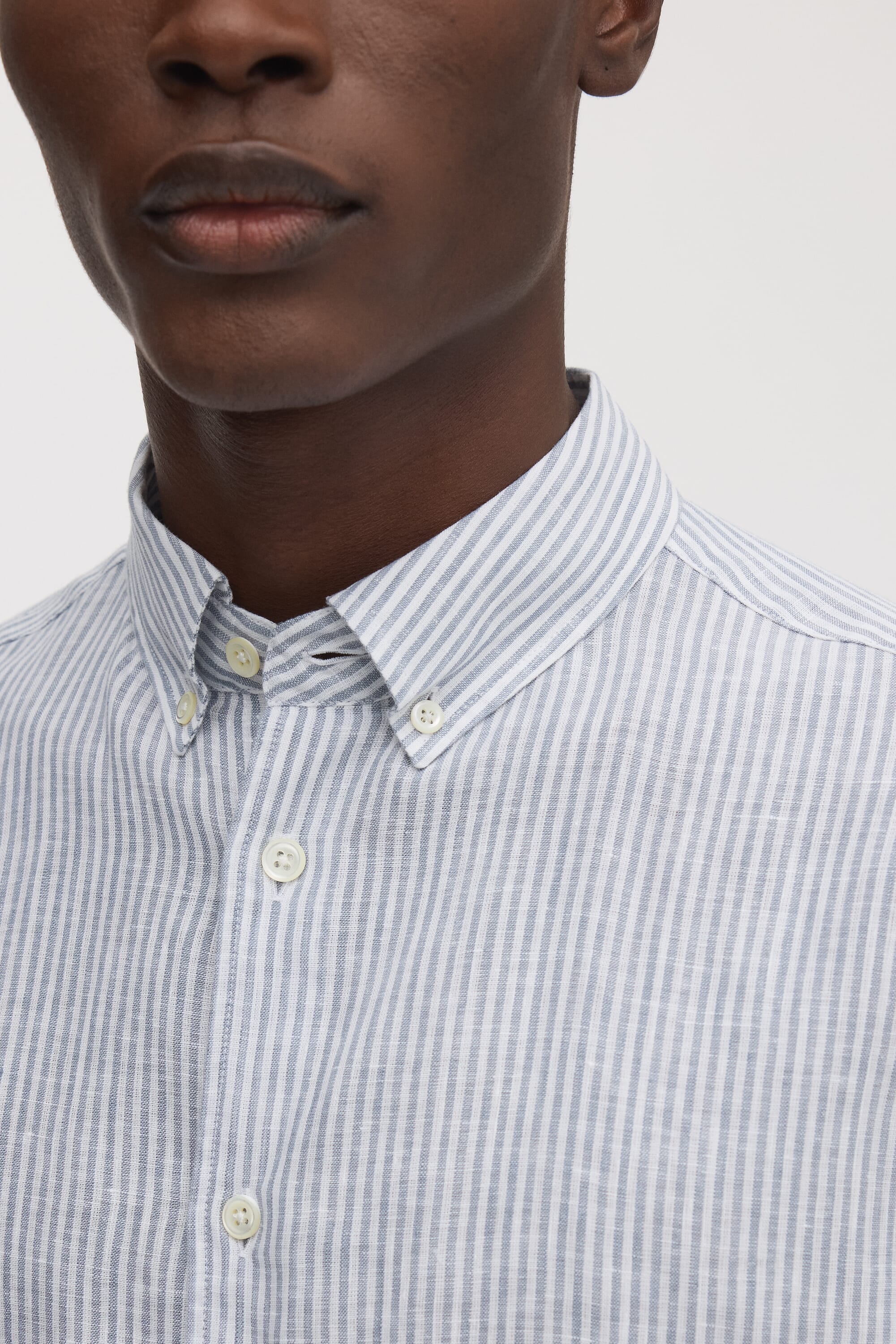 ASKET: Blue Linen Shirt