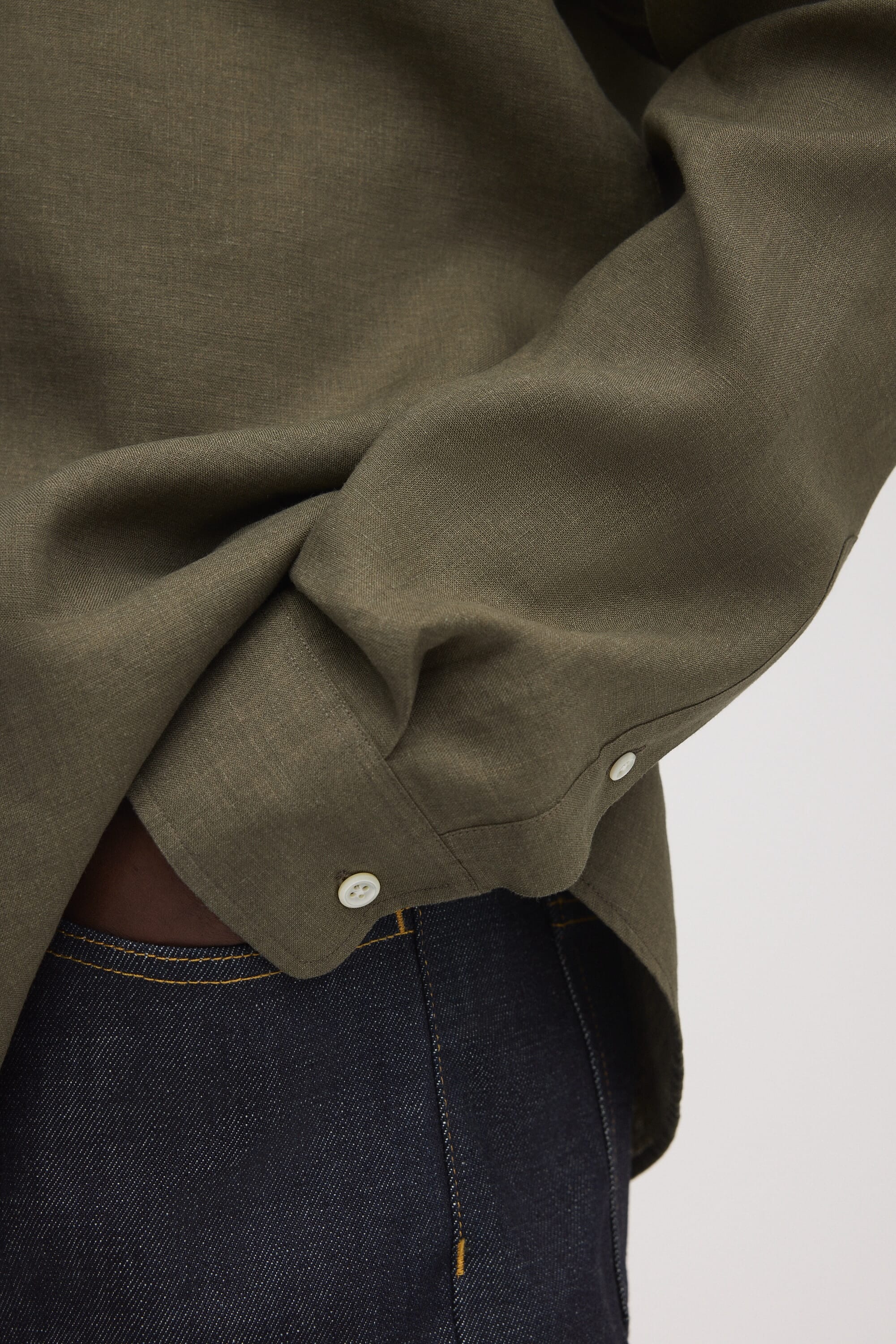 ASKET: Olive Linen Shirt