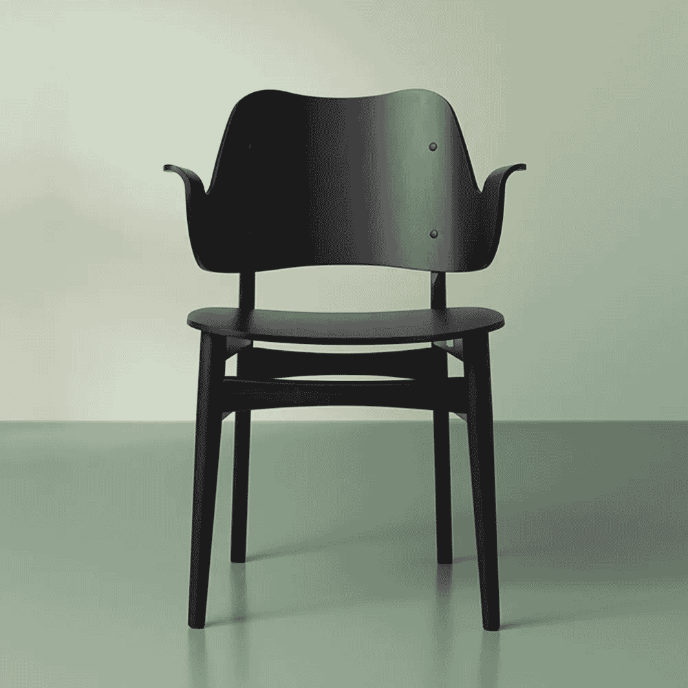 Warm Nordic: Gesture chair