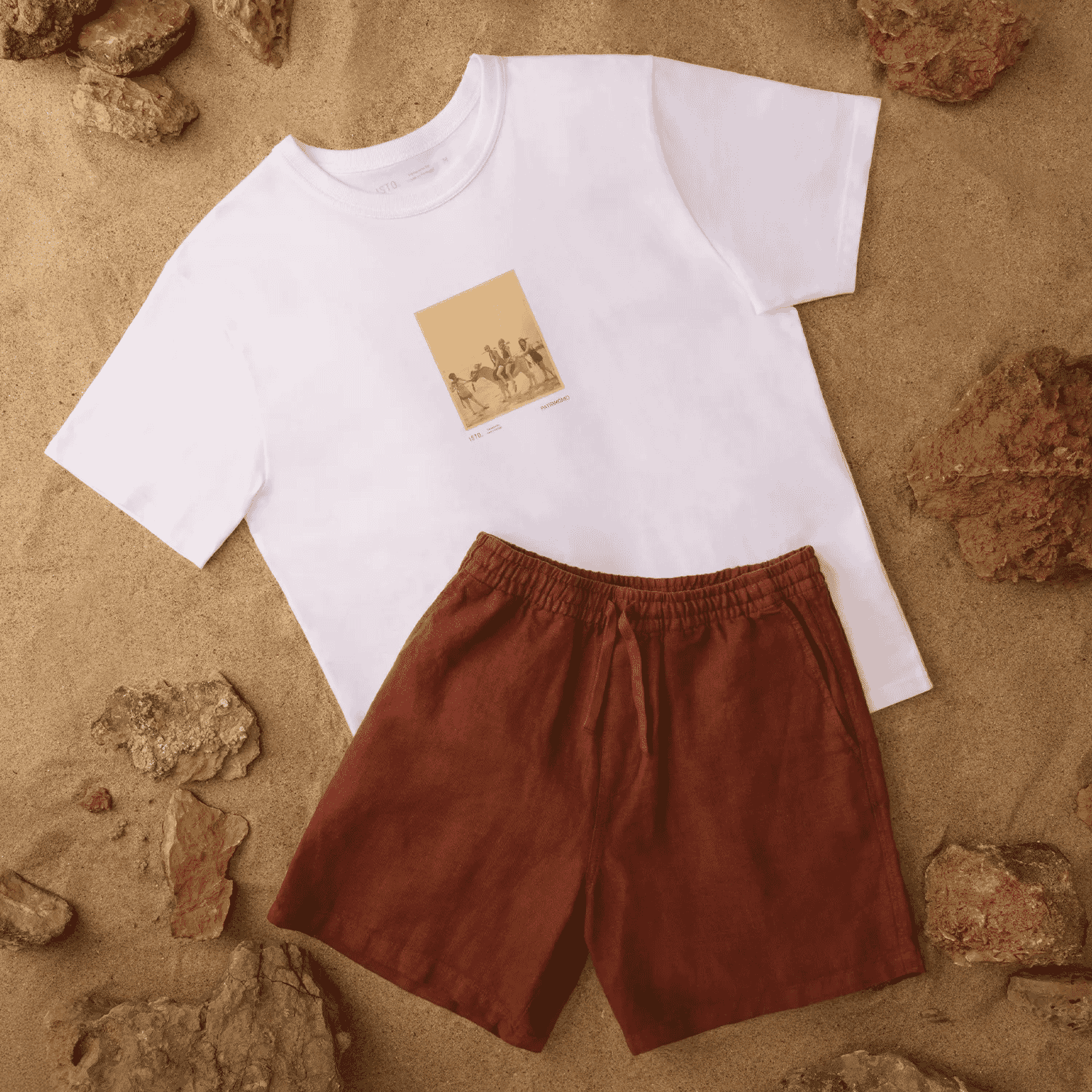 ISTO.: Printed T-shirt