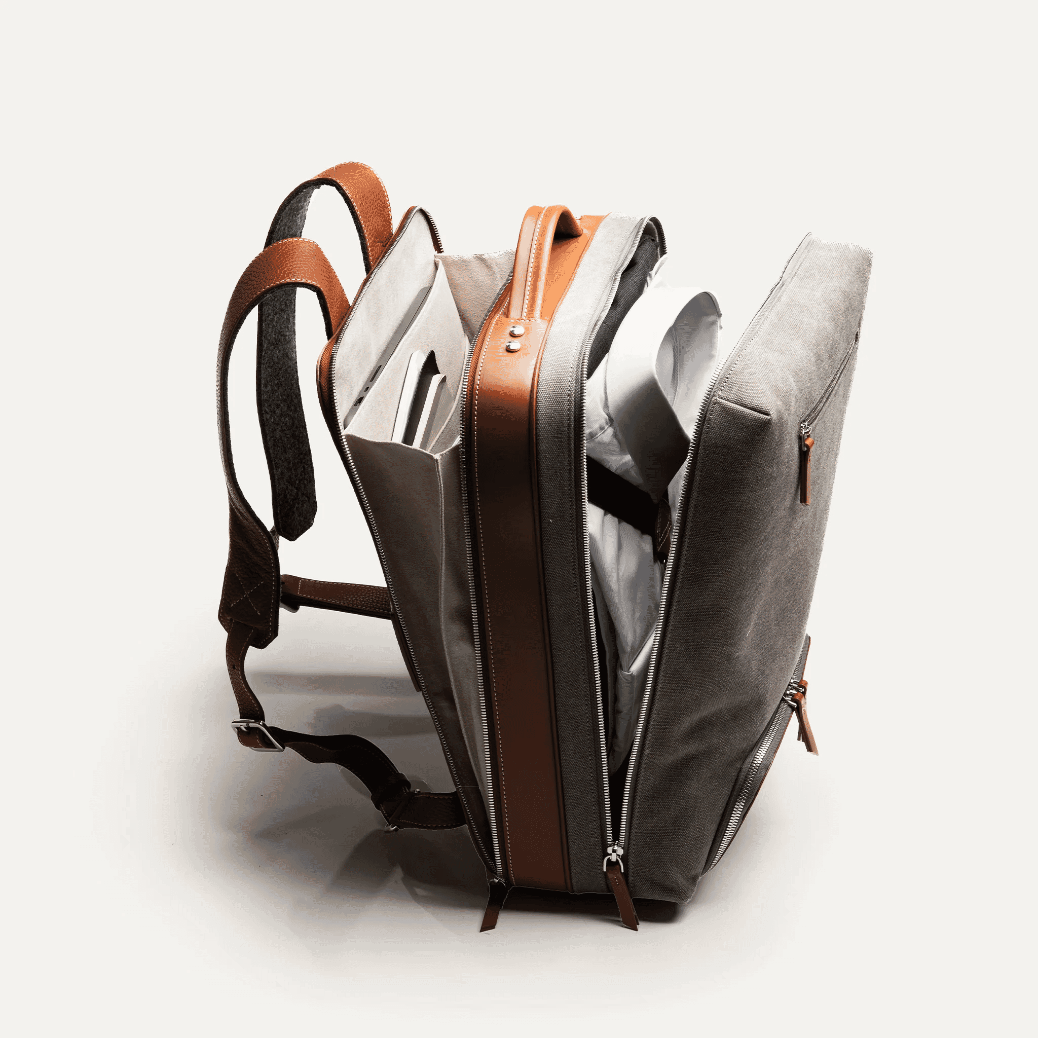 Lundi: 36-Hour Backpack Antoine