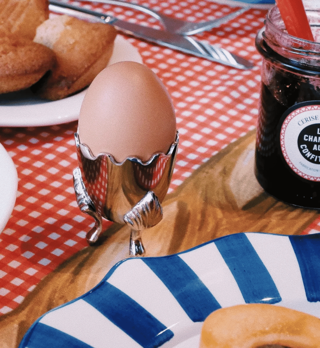 Anna + Nina Or: Egg Cup