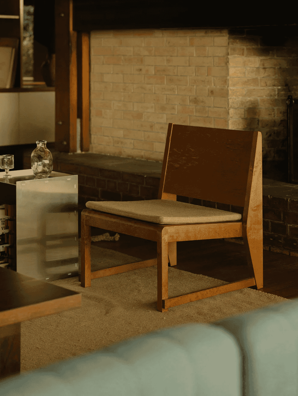 FRAMA: Easy Chair 01 | Warm Brown Birch