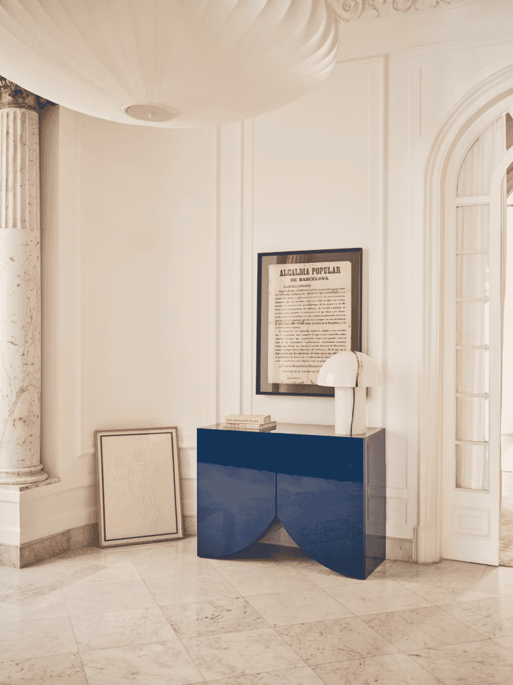 BD Barcelona: Bridges Cabinet