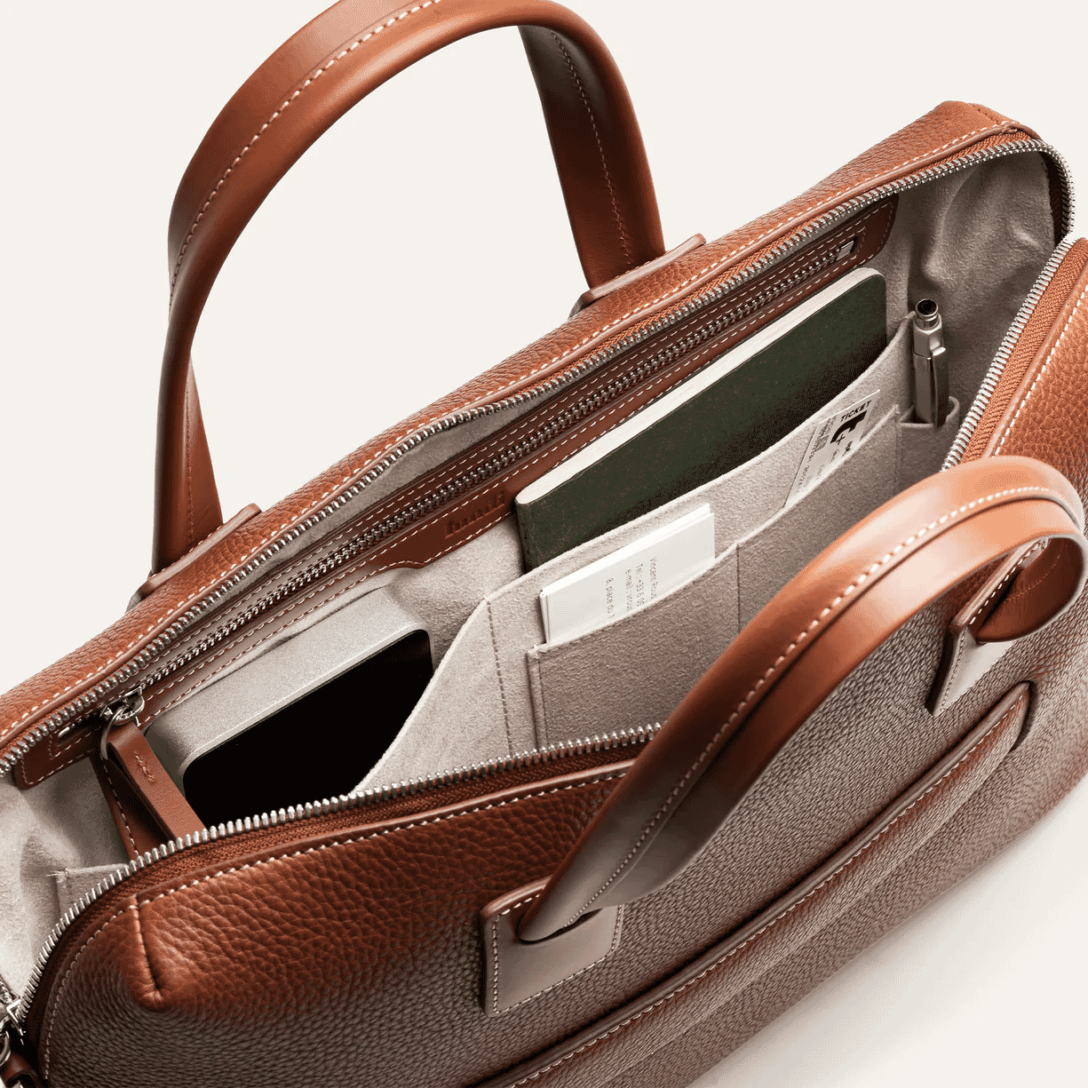 Lundi: Grained and Smooth leather briefcase