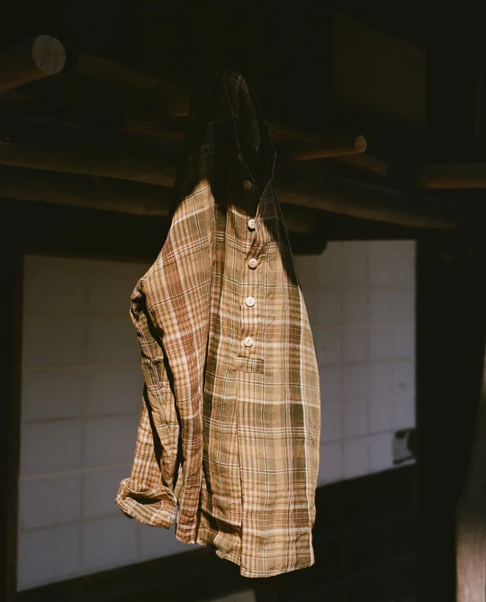 Drakes: Brown Check Linen Mandarin Collar Popover Shirt