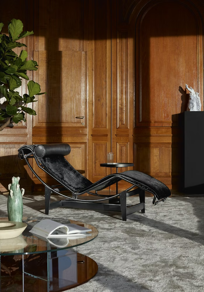 Cassina: LC4 Chaise Lounge