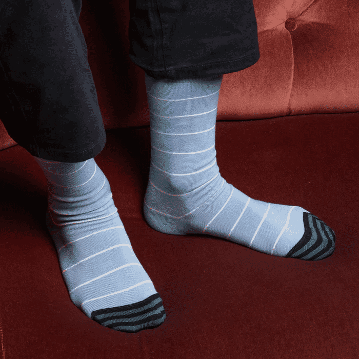 Peper Harow: Thin Stripe Men's Socks - Light Blue