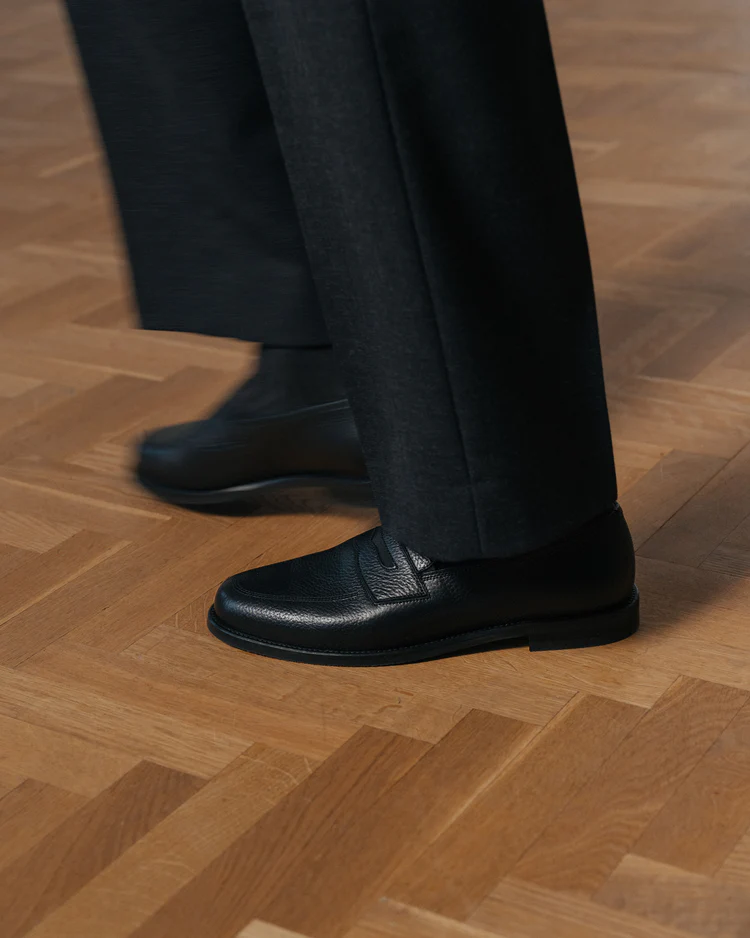 MYRQVIST: Sigtuna Black Natural Grain Loafers