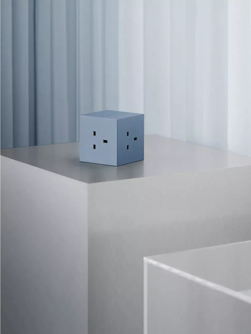 THE TECH BAR: Avolt Square1 Power Extension Cube