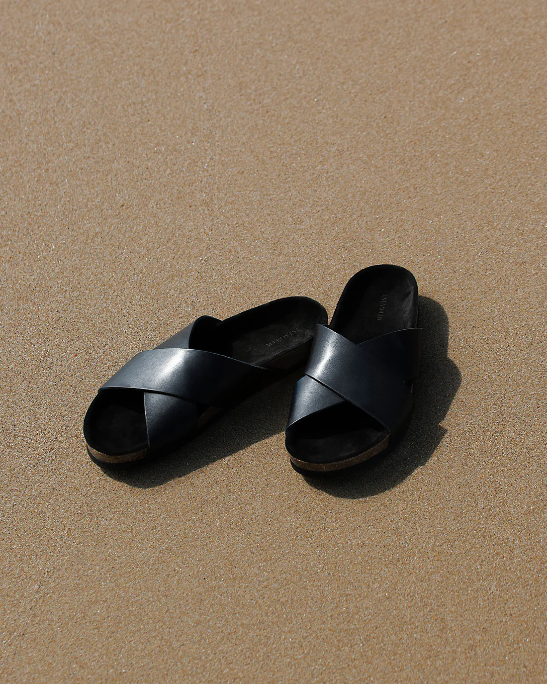 MYRQVIST: Solvik Black Calf Sandels