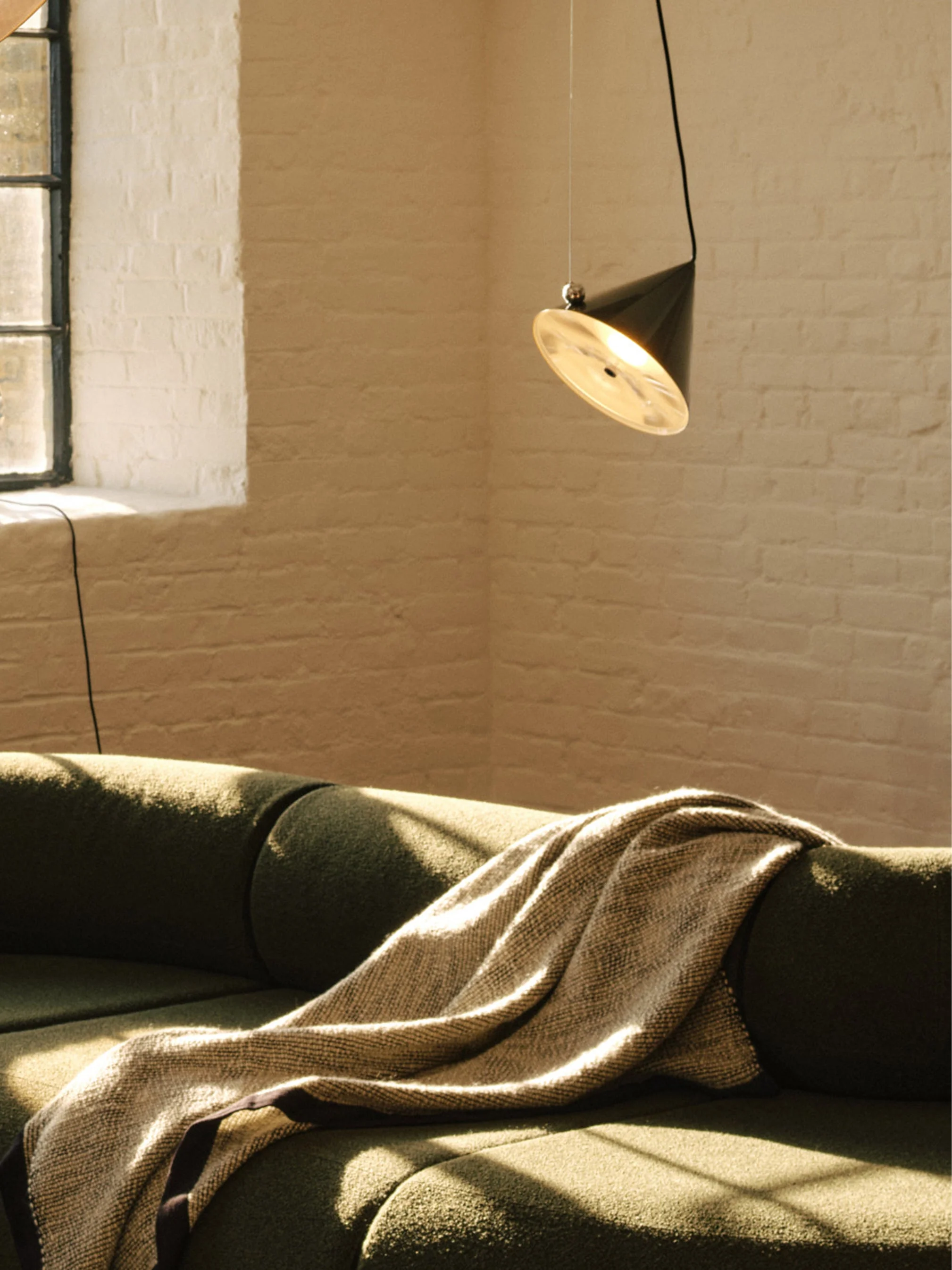 TOM DIXON: Pose Small Pendant
