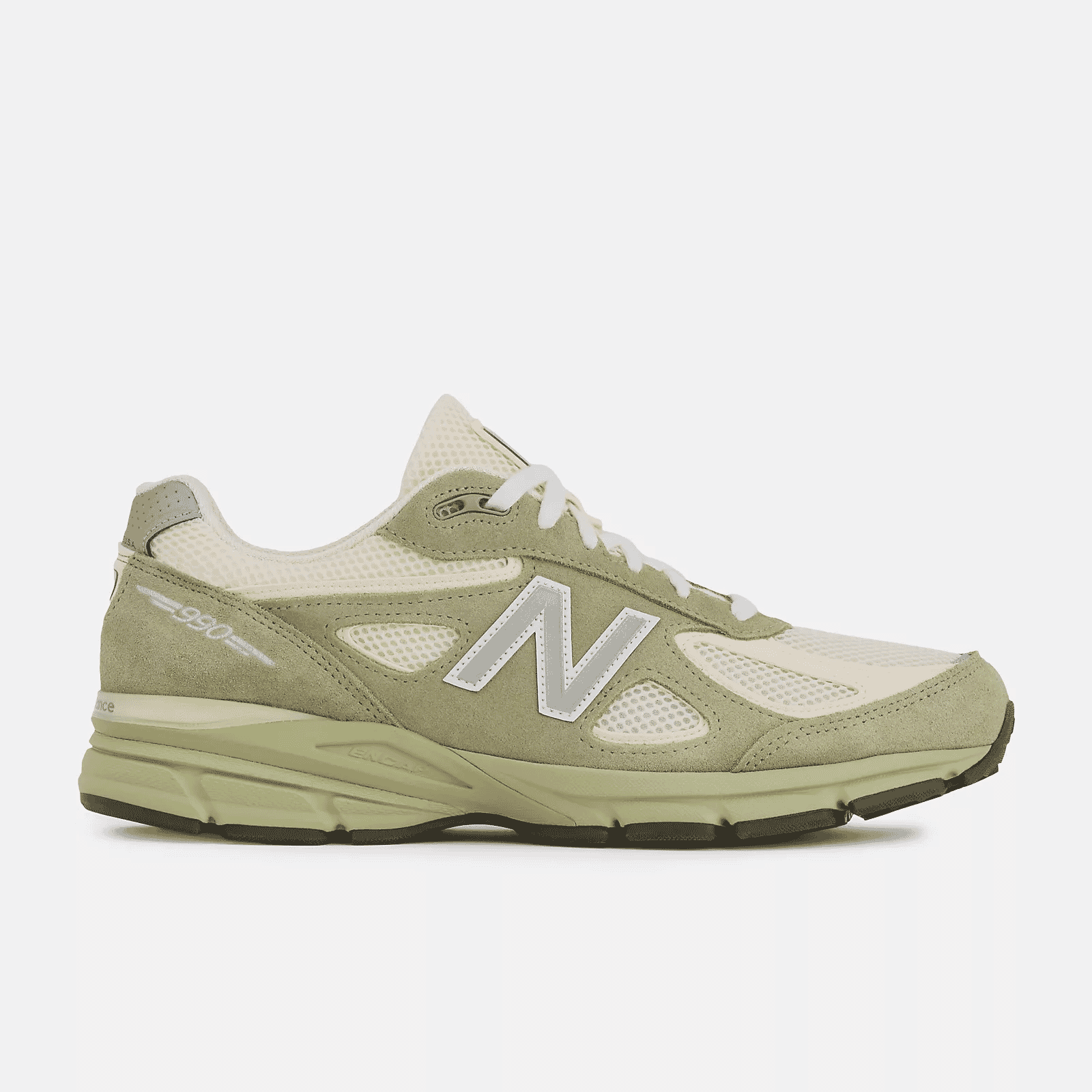 New Balance: Made in USA 990v4 Shoes