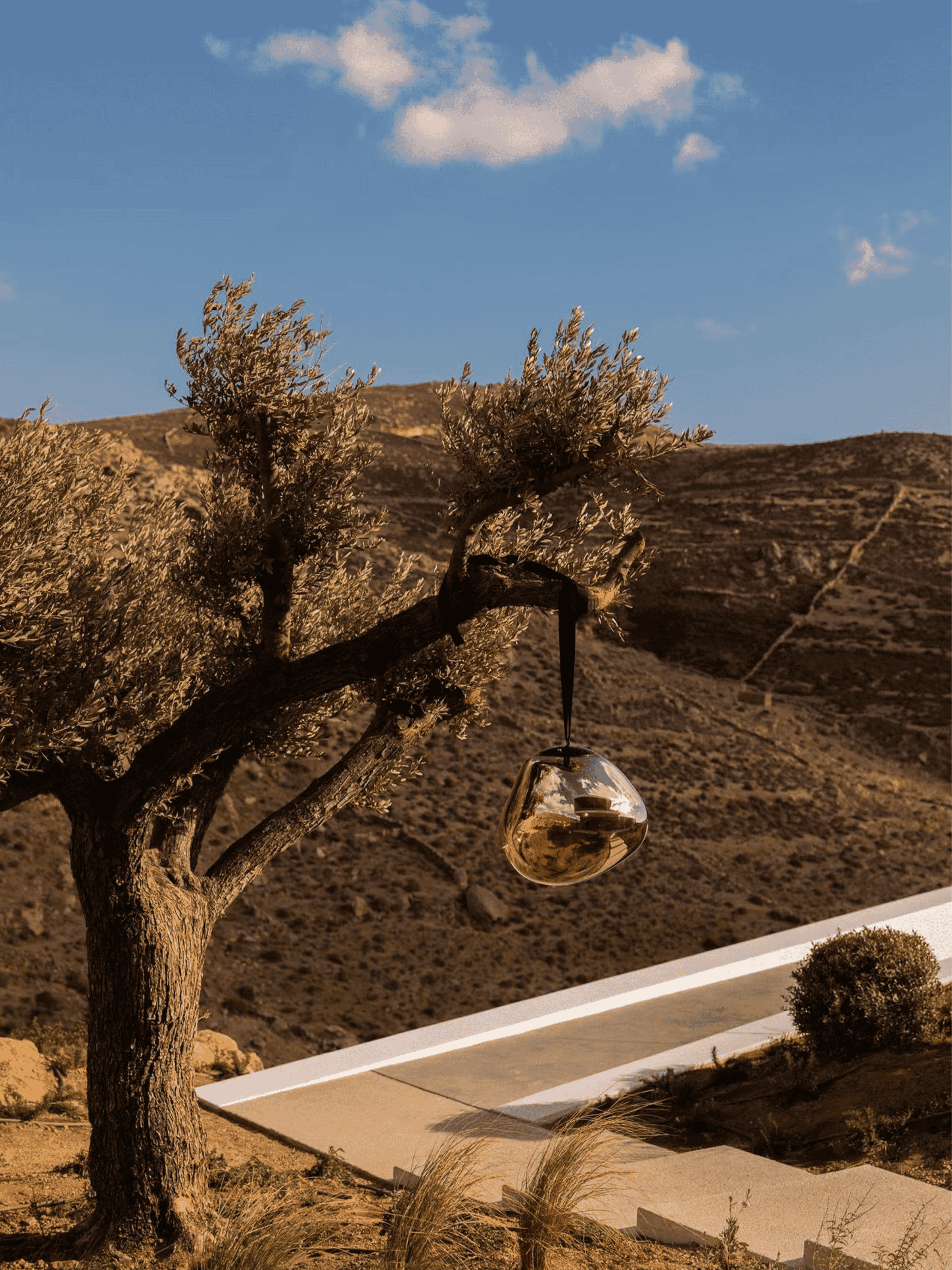 TOM DIXON: Melt Large Portable Light