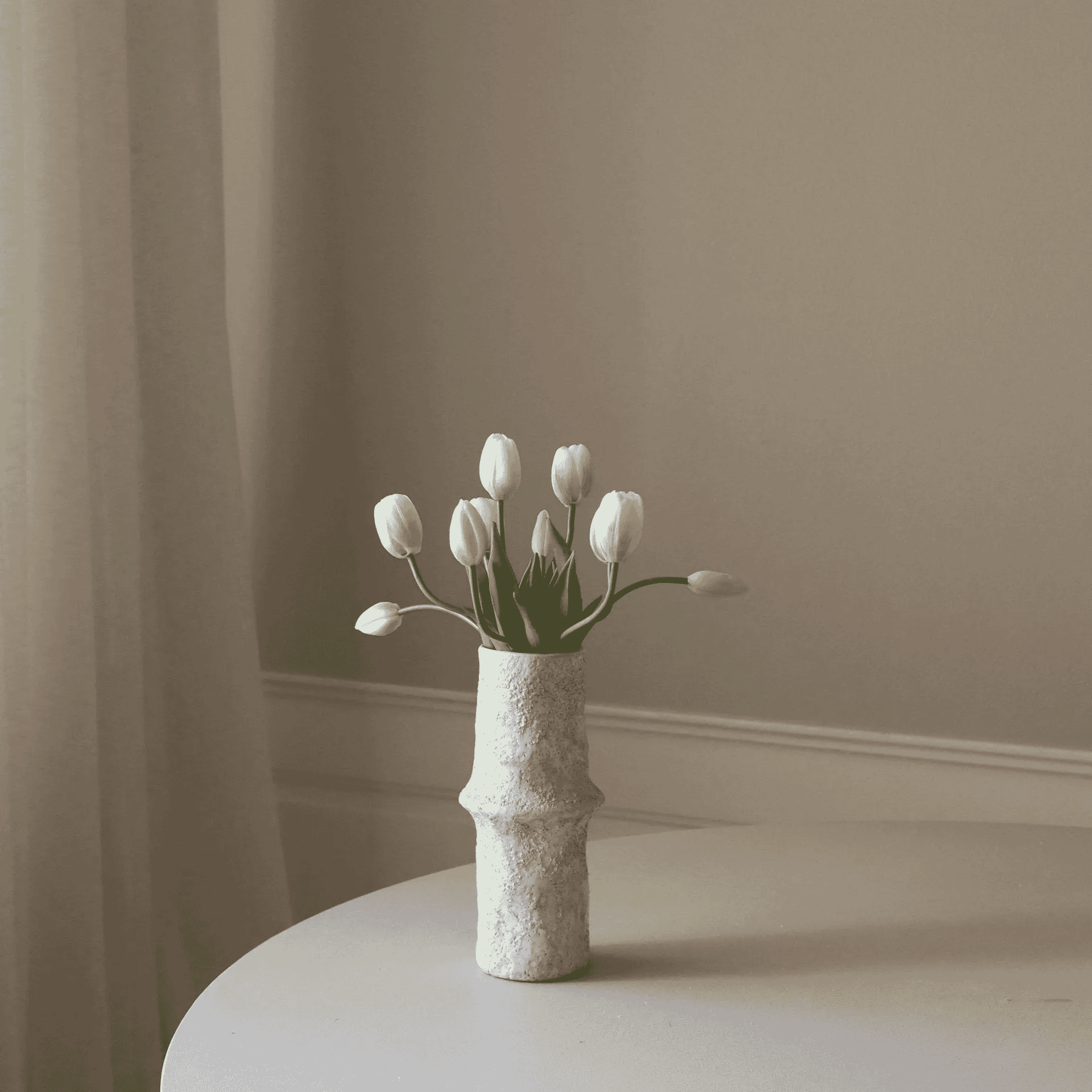 Botané: Earth ceramic vase