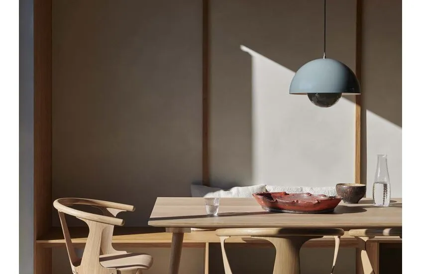 &amp;Tradition: Flowerpot Pendant Light VP7