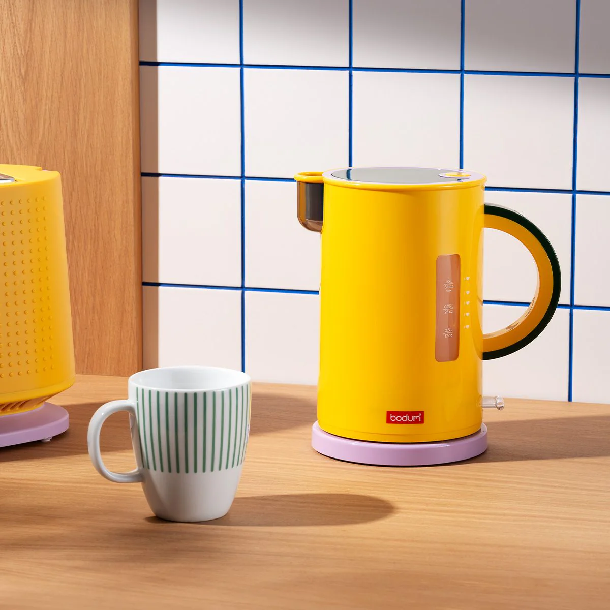 Bodum x MOMA: Ettore Electric plastic water kettle