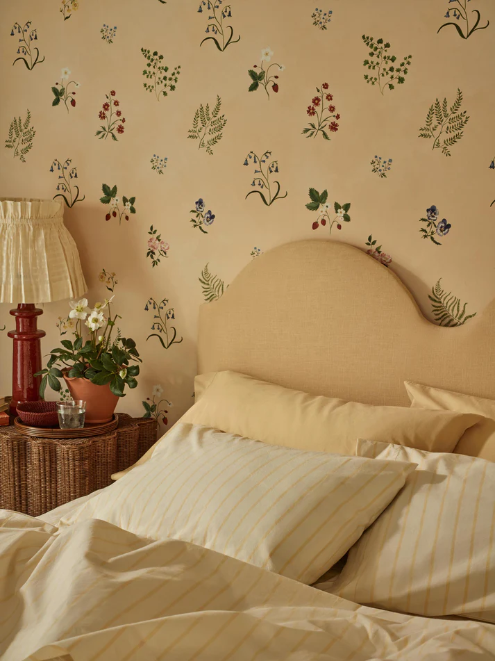 Piglet In Bed: Washed Cotton Slumber Stripe Flat Sheet