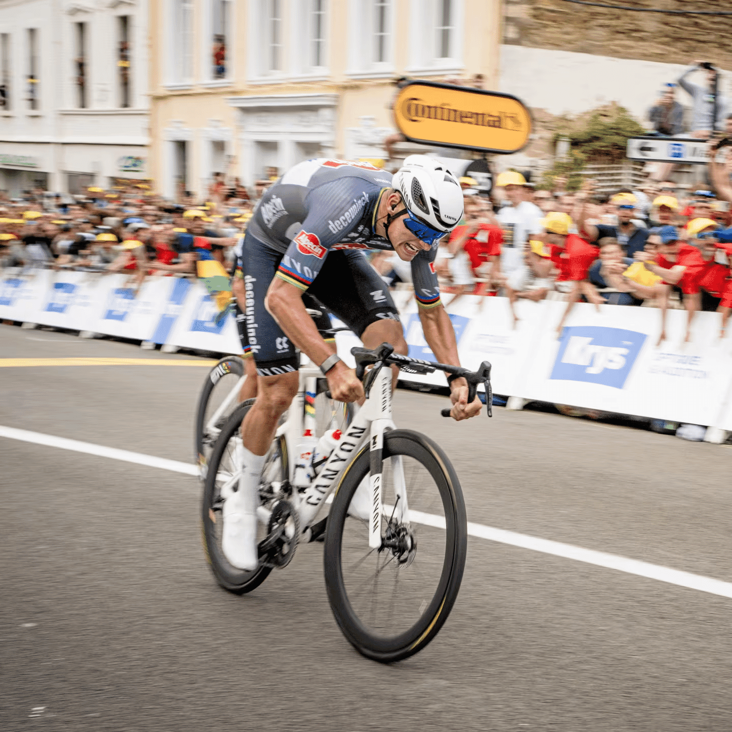 Canyon: Aeroad CFR Di2