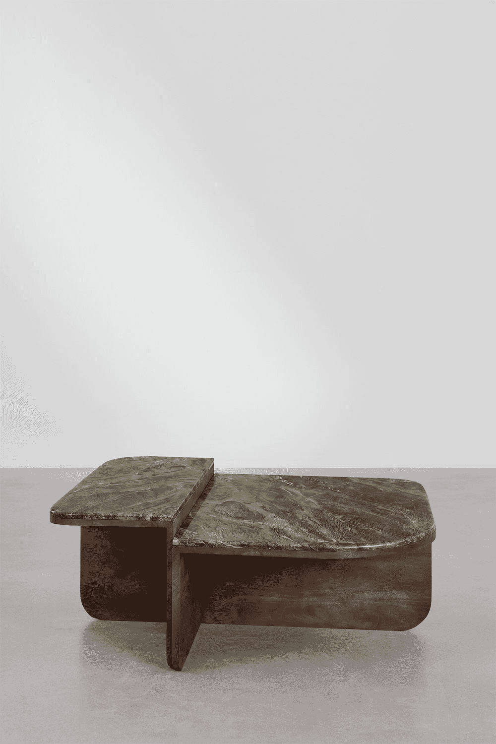 SKLUM: Clotsh coffee table