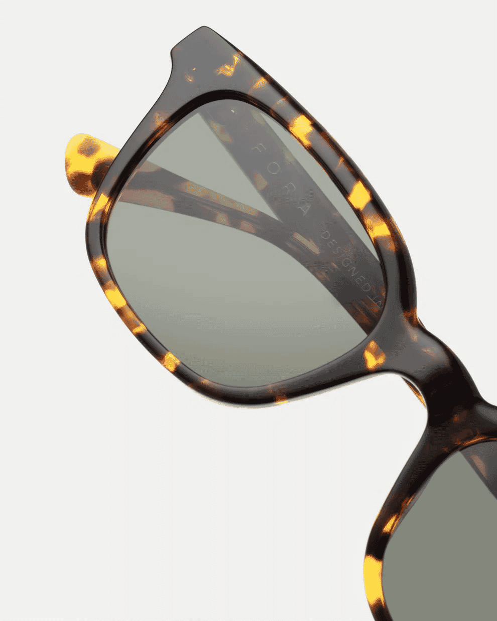 Fora: Player Sunglasses