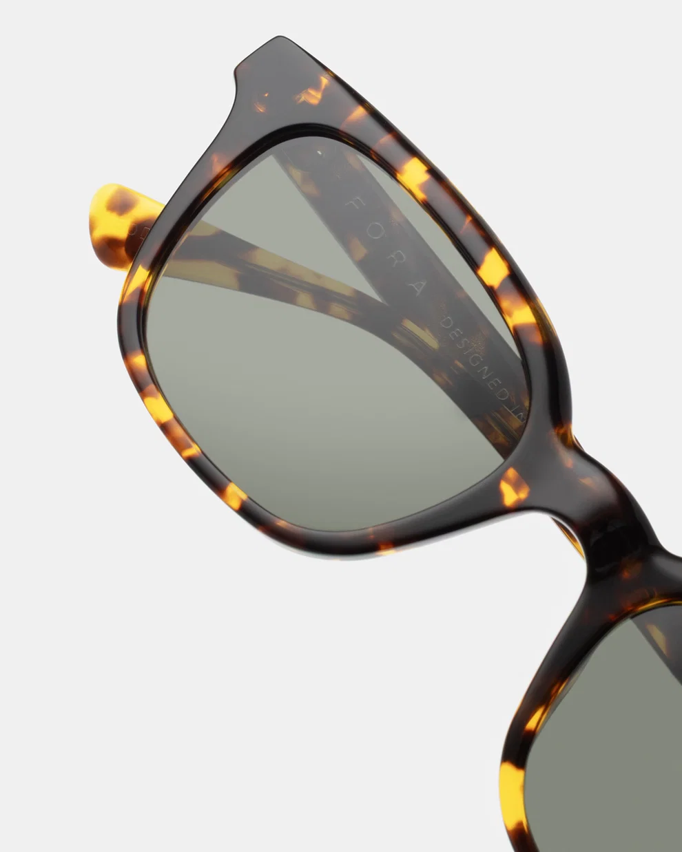 Fora: Player Sunglasses