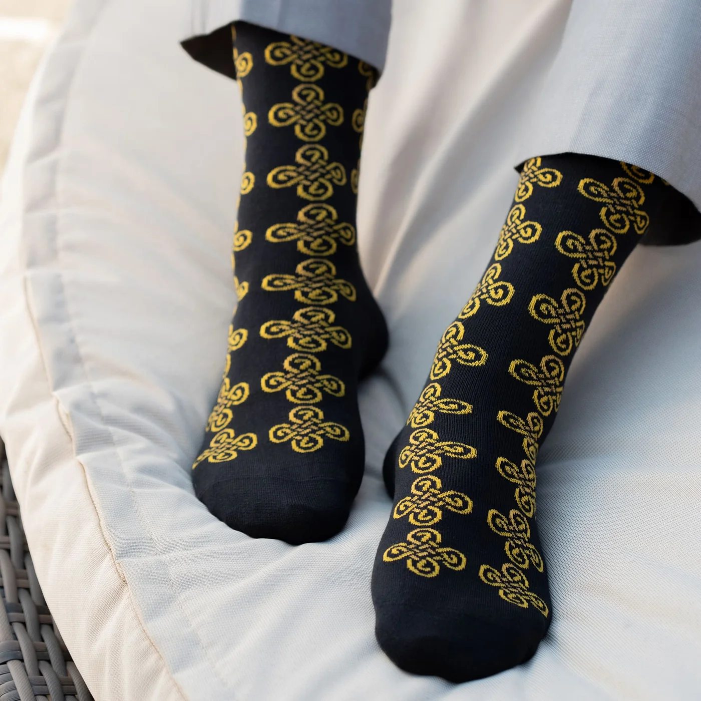 Peper Harow: Black Knot Men's Socks