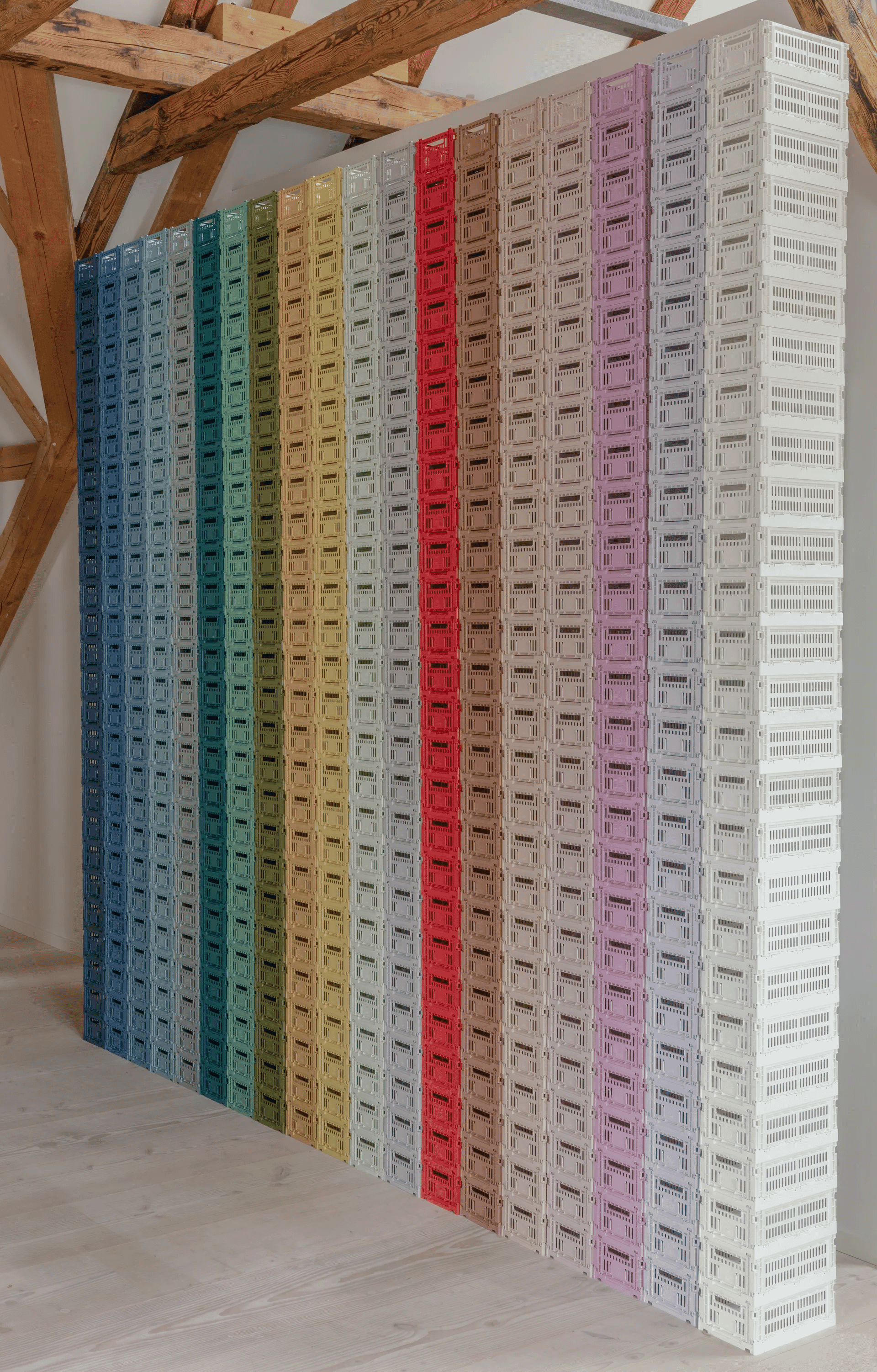 HAY: Colour Crate M 26.5x34.5 cm Powder