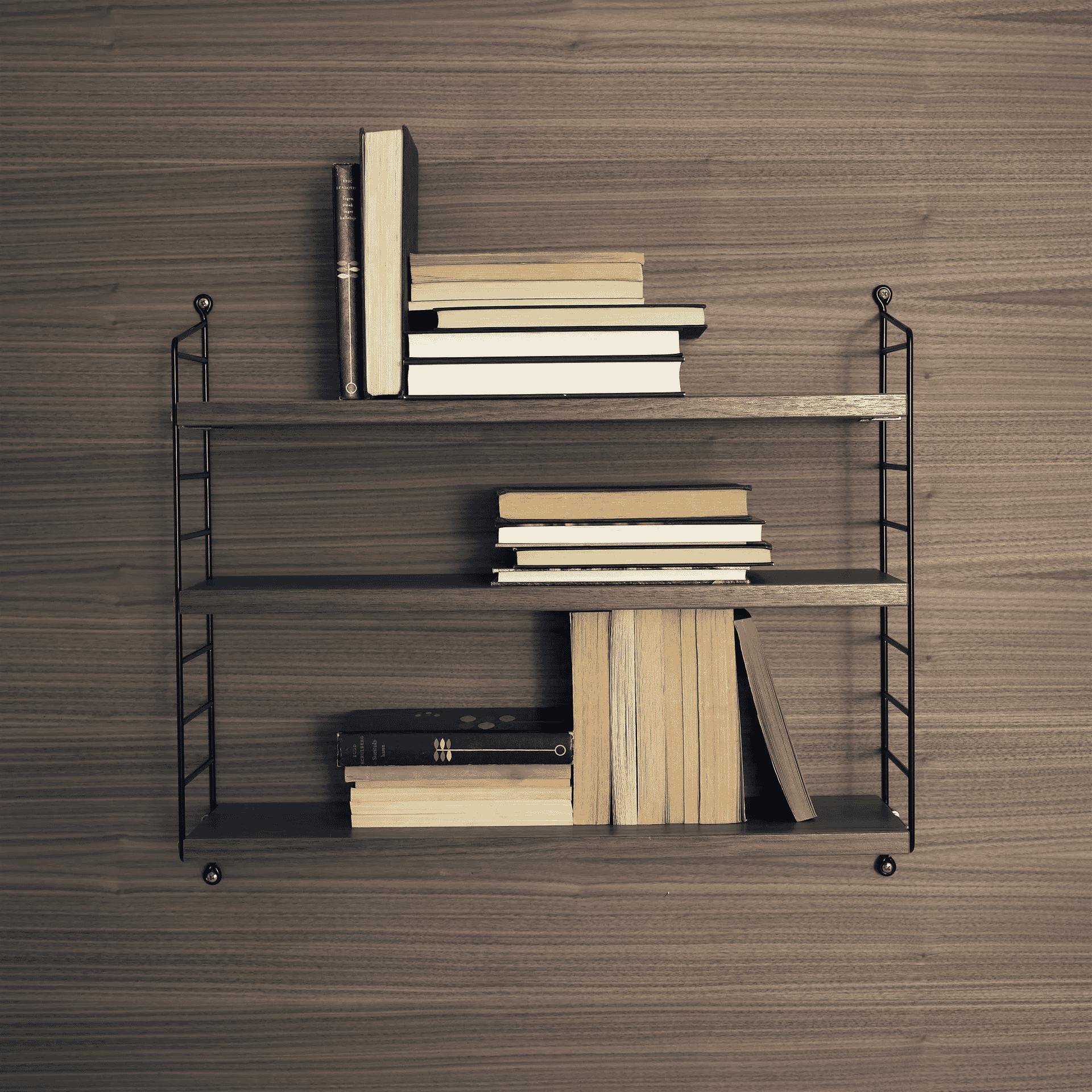 String: Shelf Pocket walnut-black walnut-black