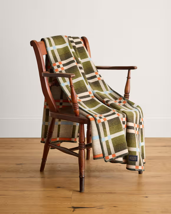Pendleton: FOUR SQUARE THROW