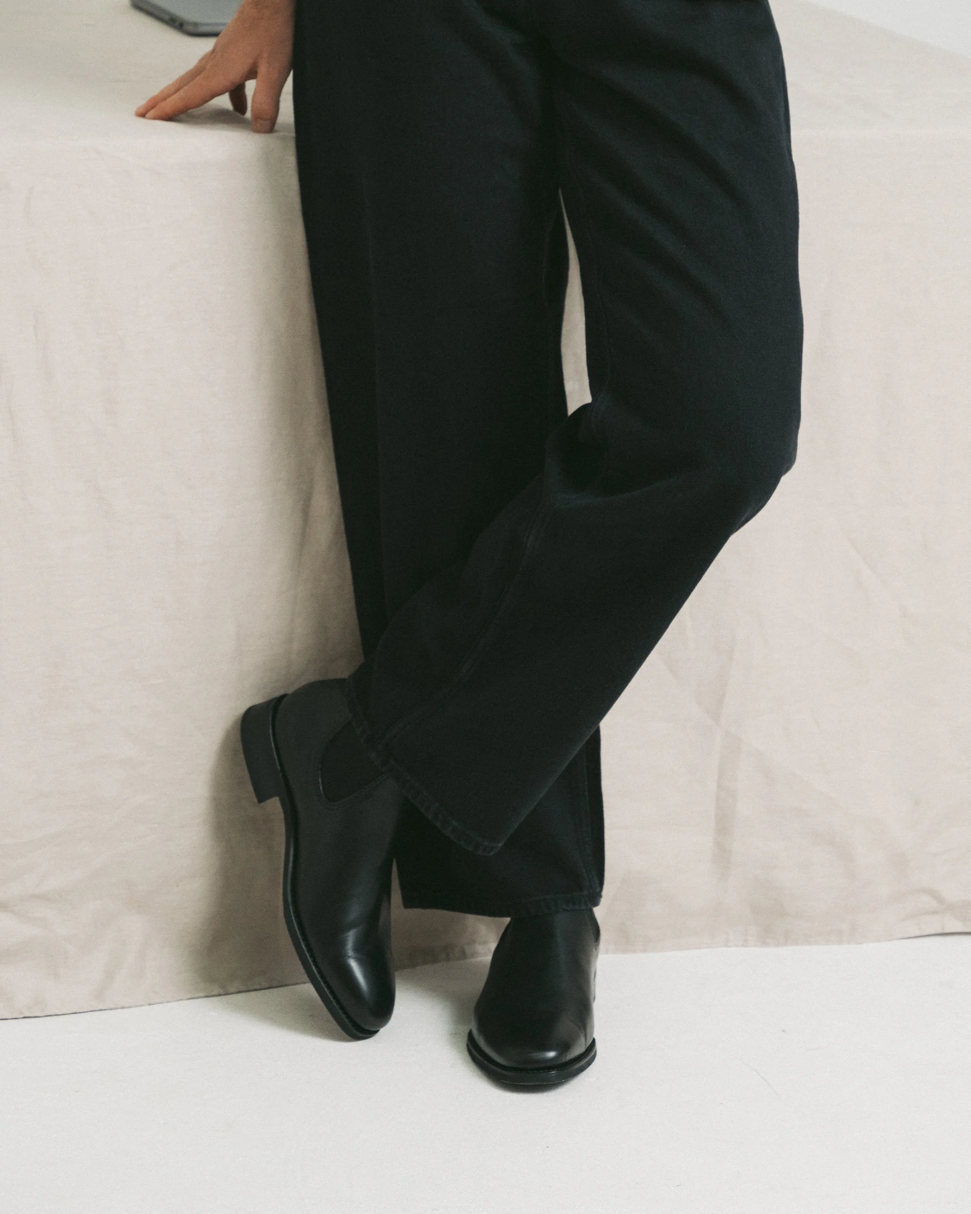 MYRQVIST: Black Calf Chelsea Boot