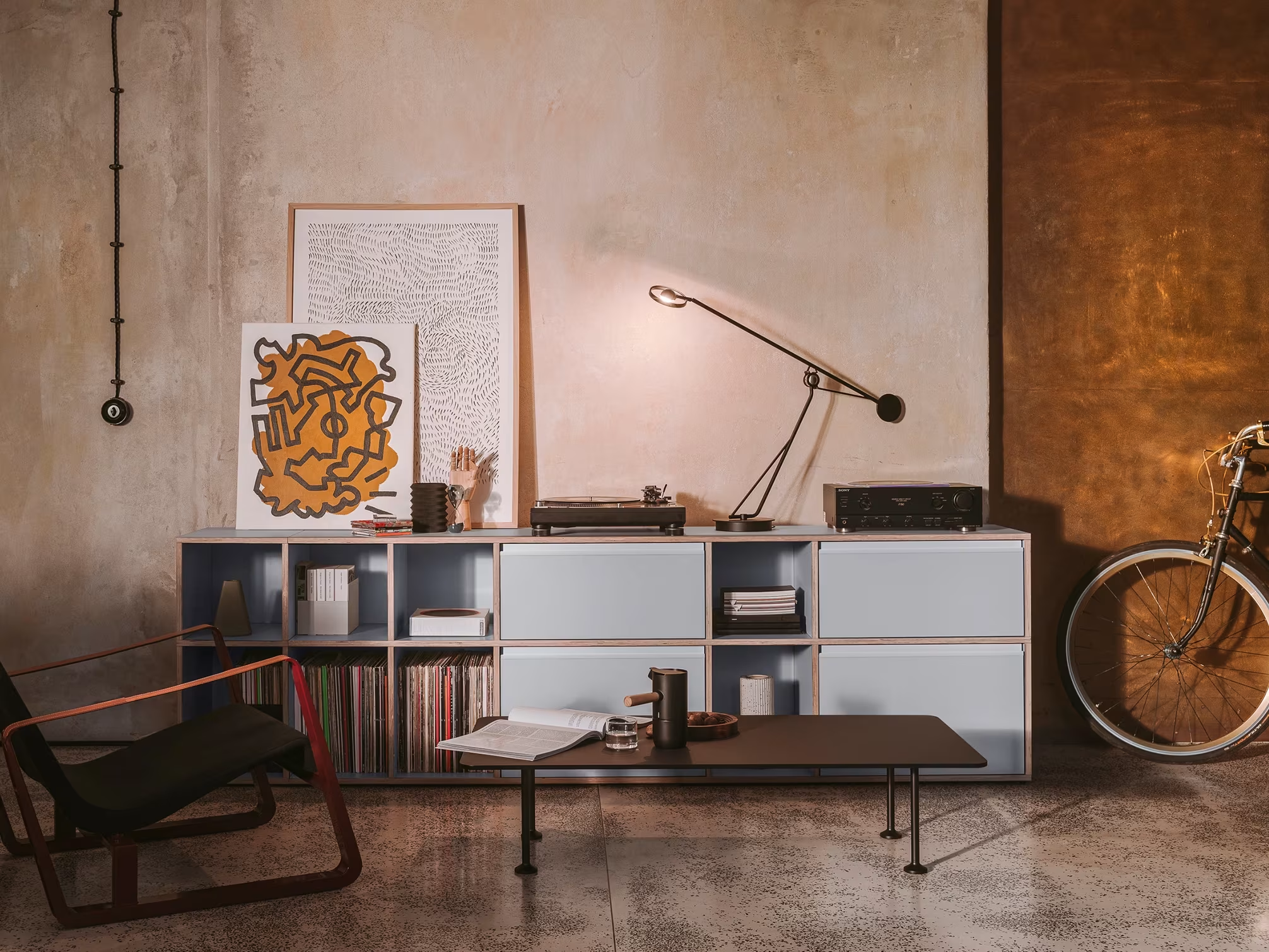 tylko: Vinyl Storage in Grey
