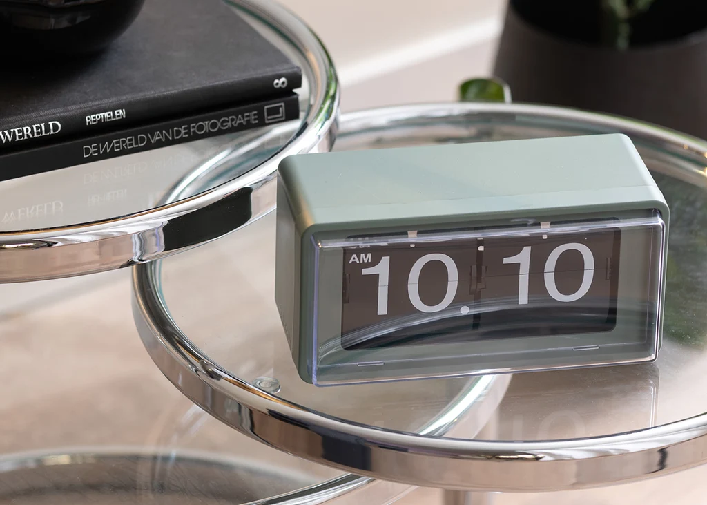 Karlsson: Retro Boxed Flip Wall/Table Clock