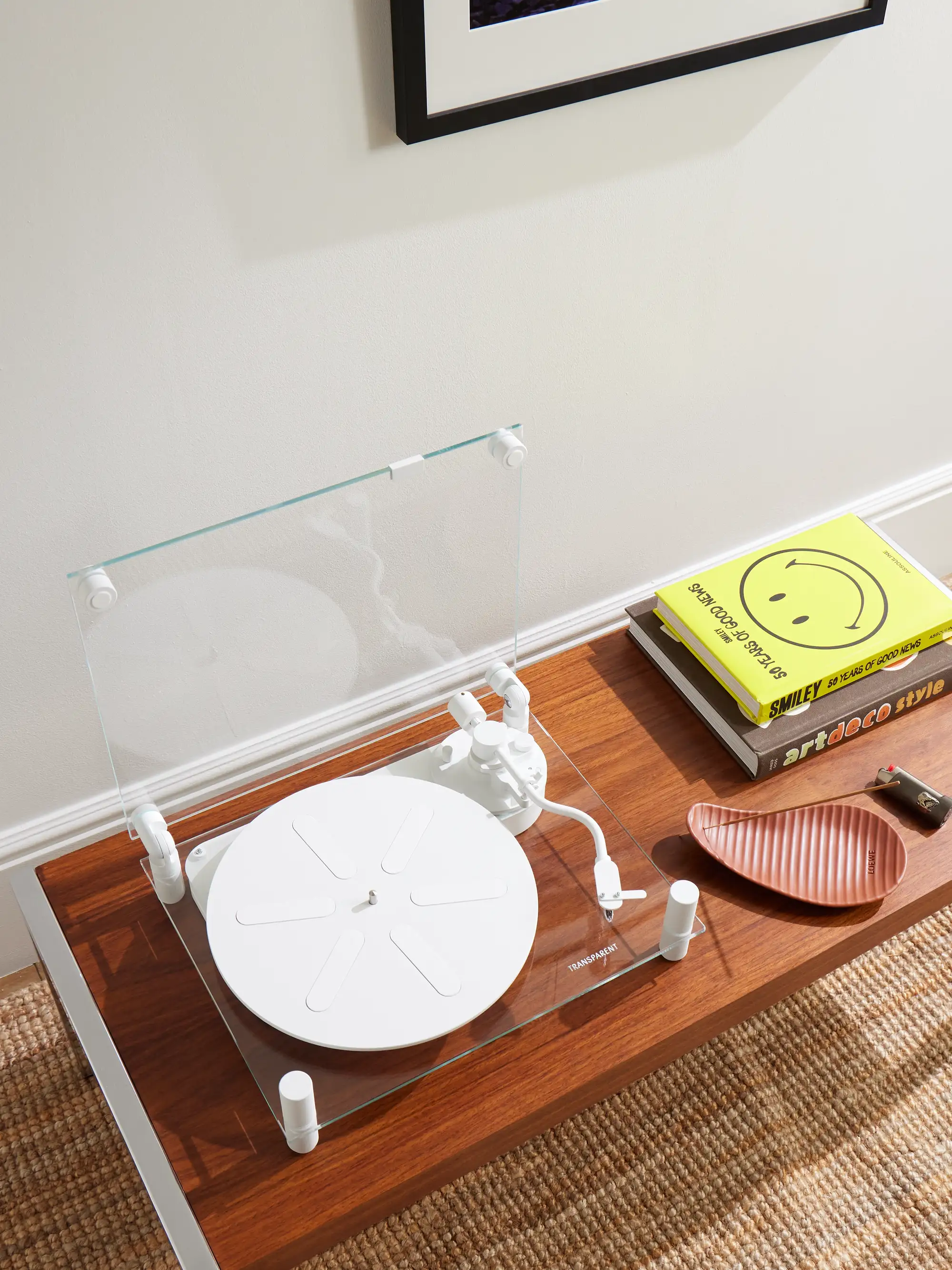 TRANSPARENT SPEAKER: Transparent Turntable