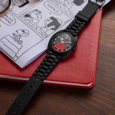Timex x Peanuts: 1979 Reissue Inspired Watch