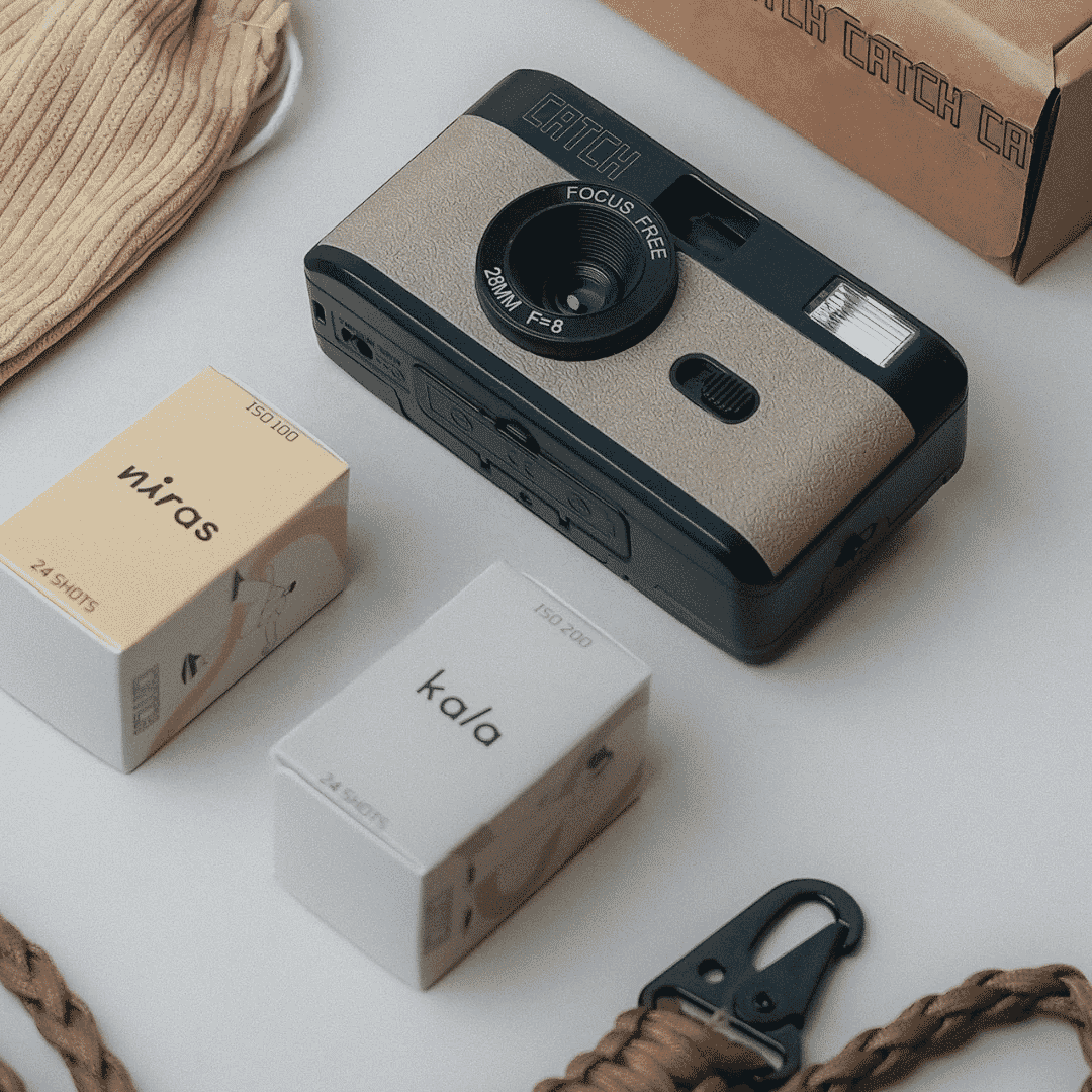 CATCH: The all-in-one: camera, film and development