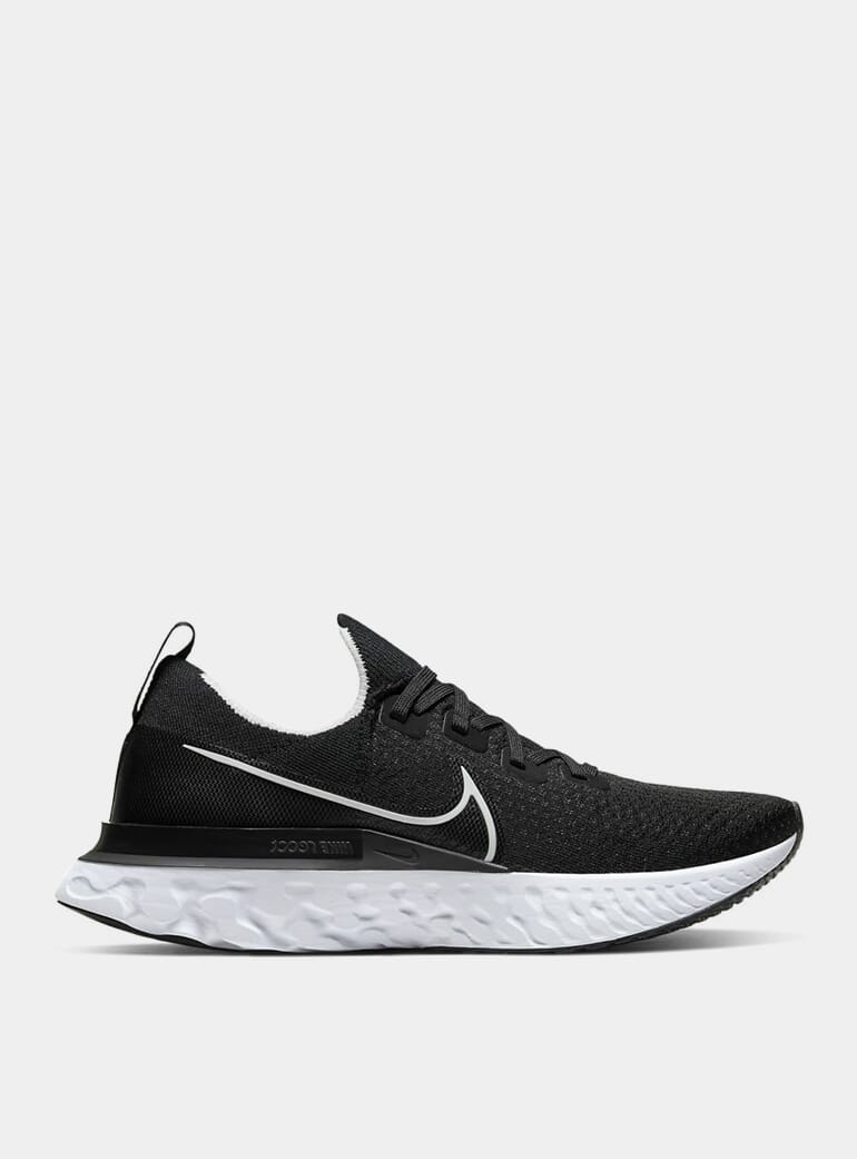 nike zoom fly 3 running shoes