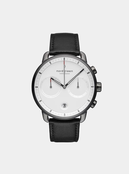 The best minimalist watches for men in 2022 | OPUMO Magazine