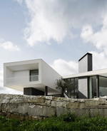 Vidigal House by Contaminar Architects