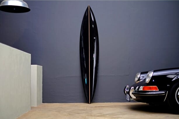 Dutchmann_new_black_surfboard_2