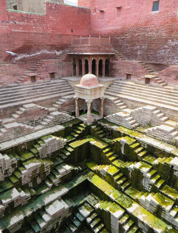 Stepwells-india-7