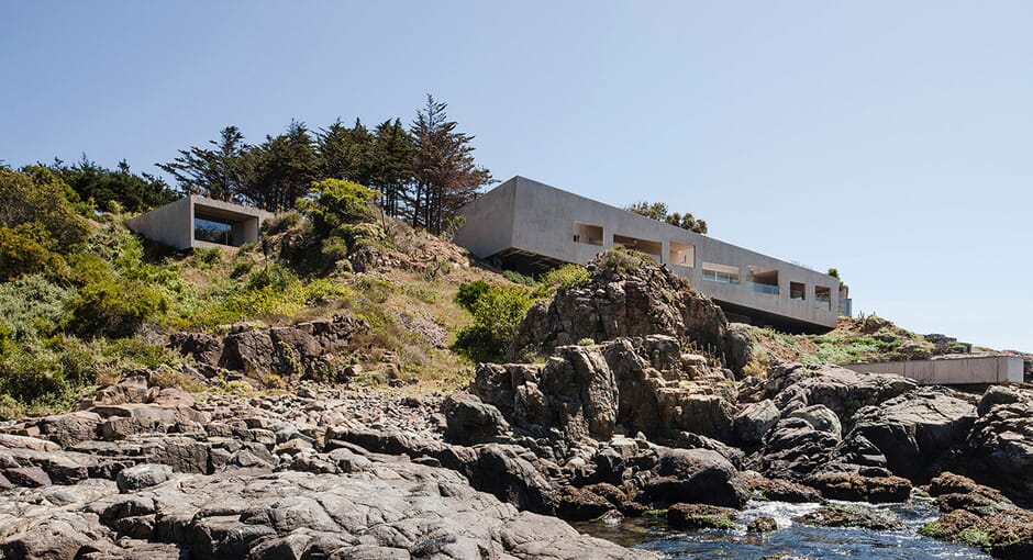 Bahia Azul House by Felipe Assadi