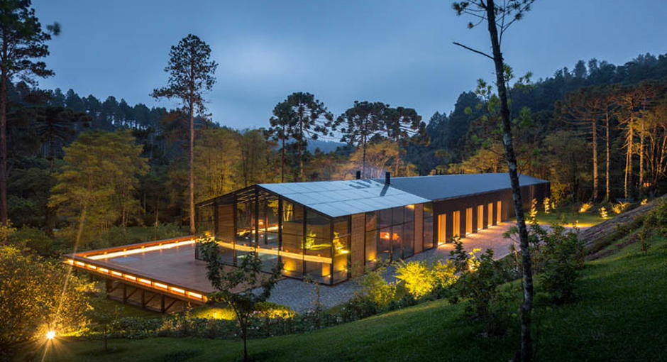 Mororo House by Studio MK27