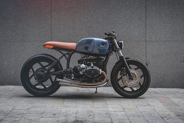 bmw-r80-auto-fabrica-01