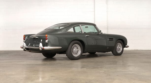 Aston-Martin-DB5-5