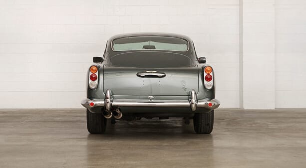 Aston-Martin-DB5-6