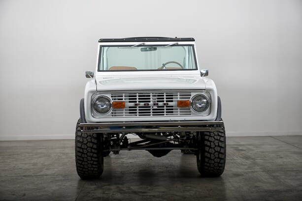 FORD-BRONCO-4