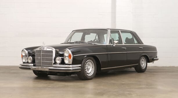 Mercedes-Benz-300-SEL-6.3-4