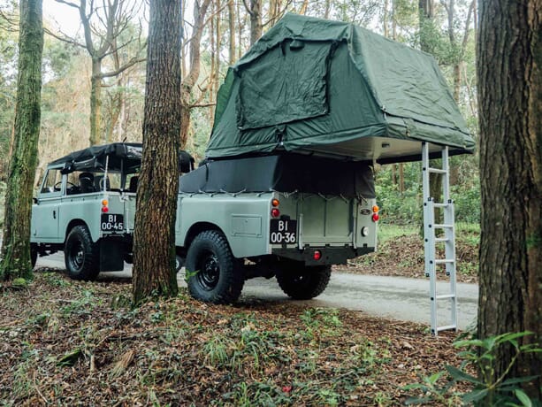 Landrover-defender-series-3-2